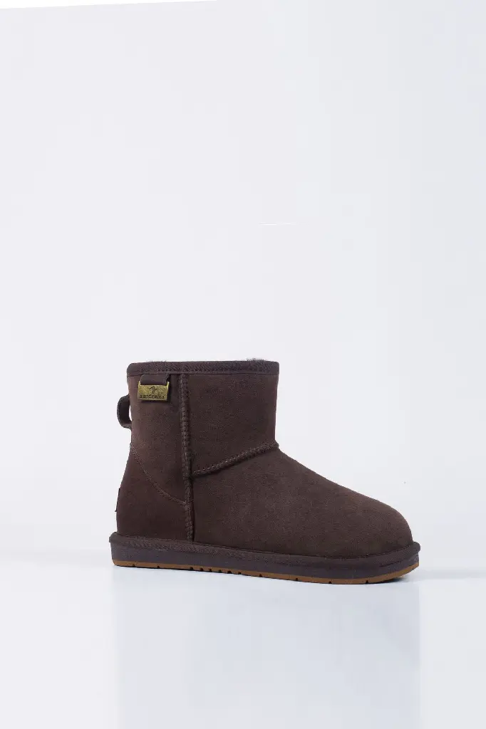 auzland-mini-classic-sheepskin-ugg-boots-chocolate-1.webp